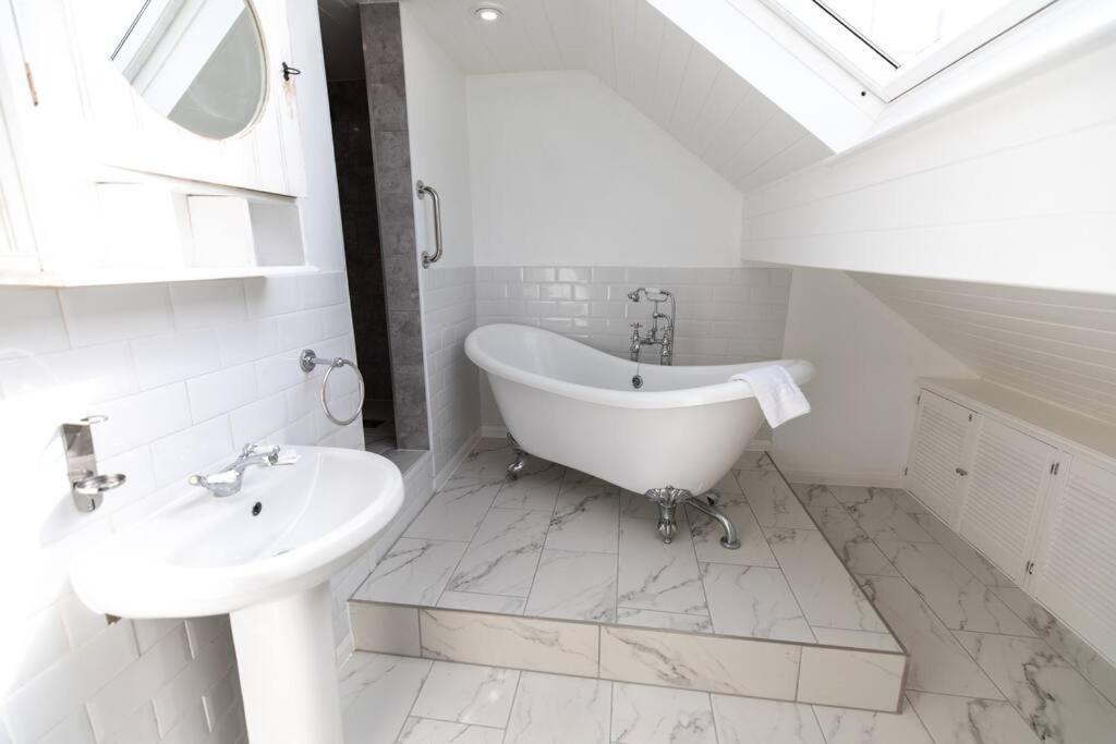 Stunning Holiday Home - Puddleduck - Centre Of Coniston Buitenkant foto